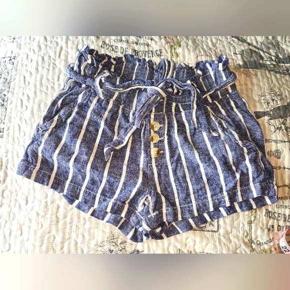 Sincerely Jules Blue Striped Linen Blend Paperbag Shorts Size Small - Picture 1 of 9